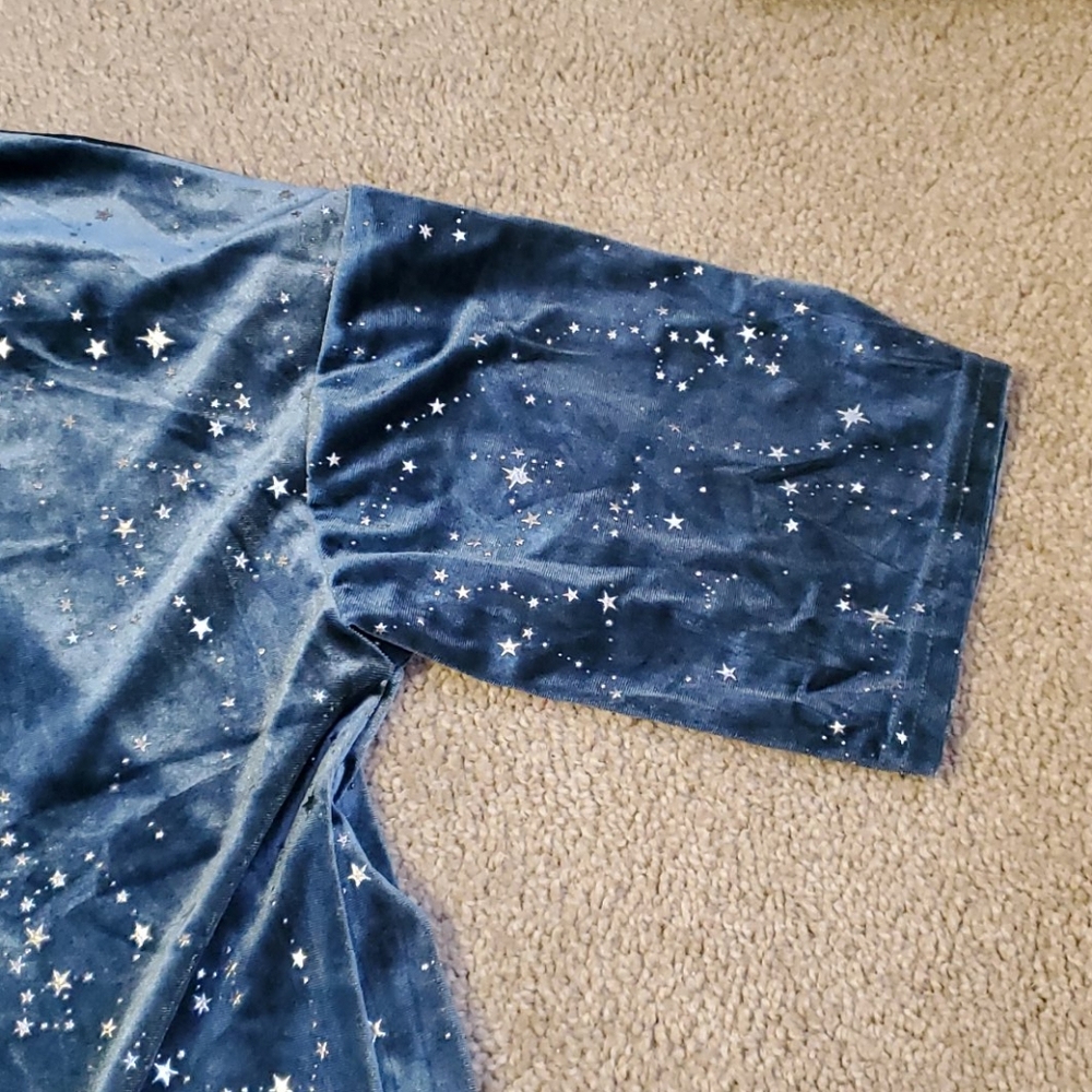 Top - Picture 3 of 4